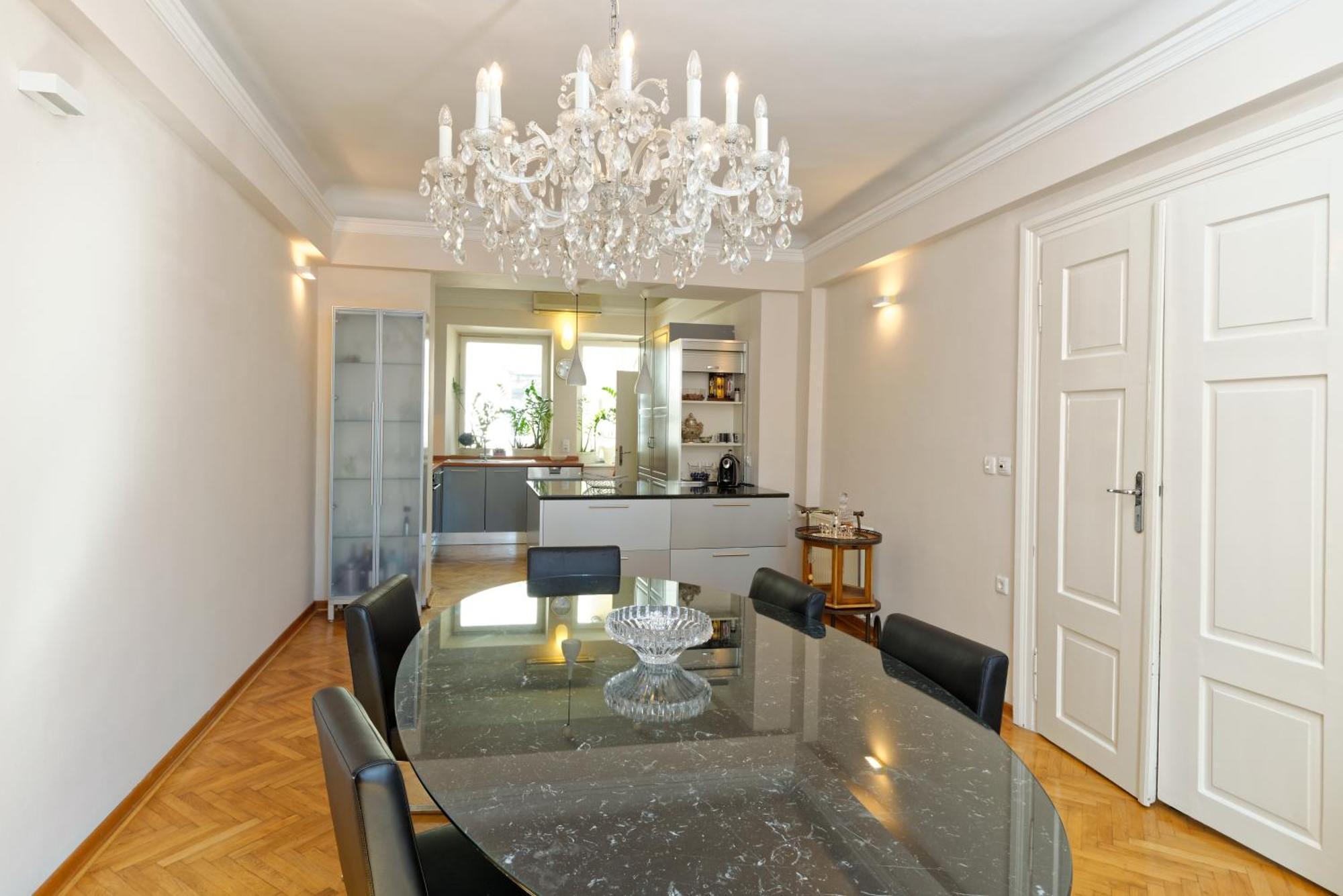 Neoclassical Luxury Apartment Ljubljana Exterior photo
