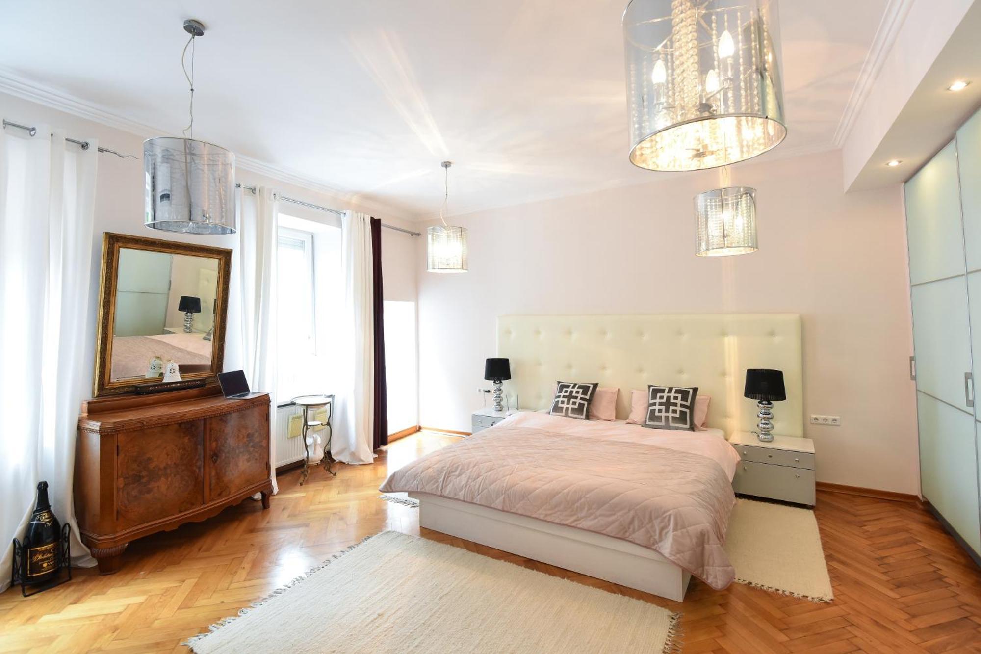Neoclassical Luxury Apartment Ljubljana Exterior photo